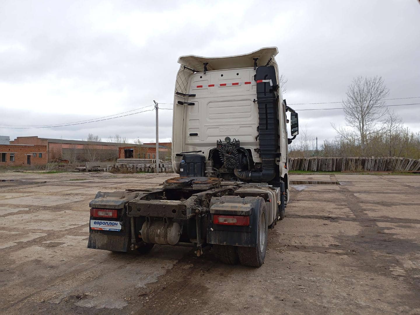 DongFeng GX DFH4180 4x2,  401 041 км, 2024 года в лизинг