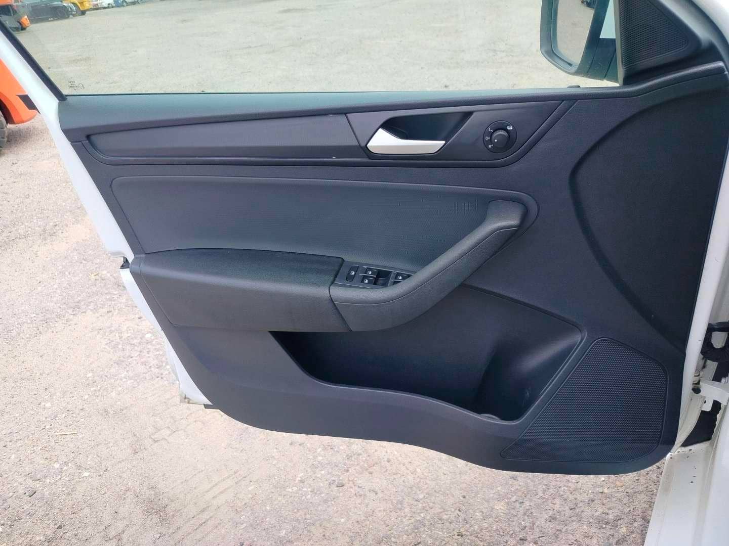 Volkswagen Polo,  73 906 км, 2022 года в лизинг