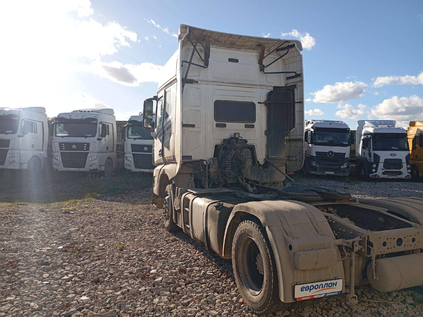 FAW CA4180P77K25E5 4x2,  592 974 км, 2023 года в лизинг