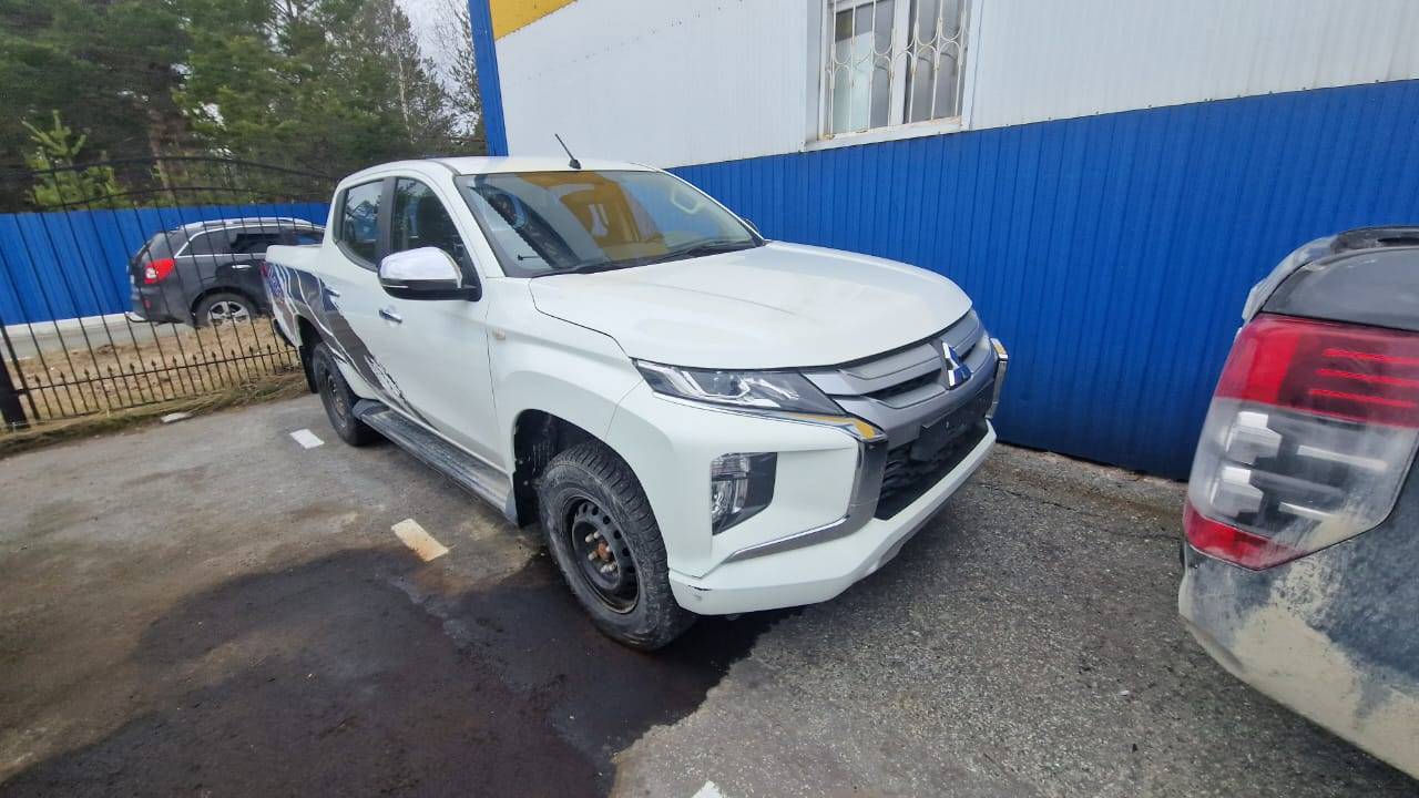 Mitsubishi L200 Лот 000002467