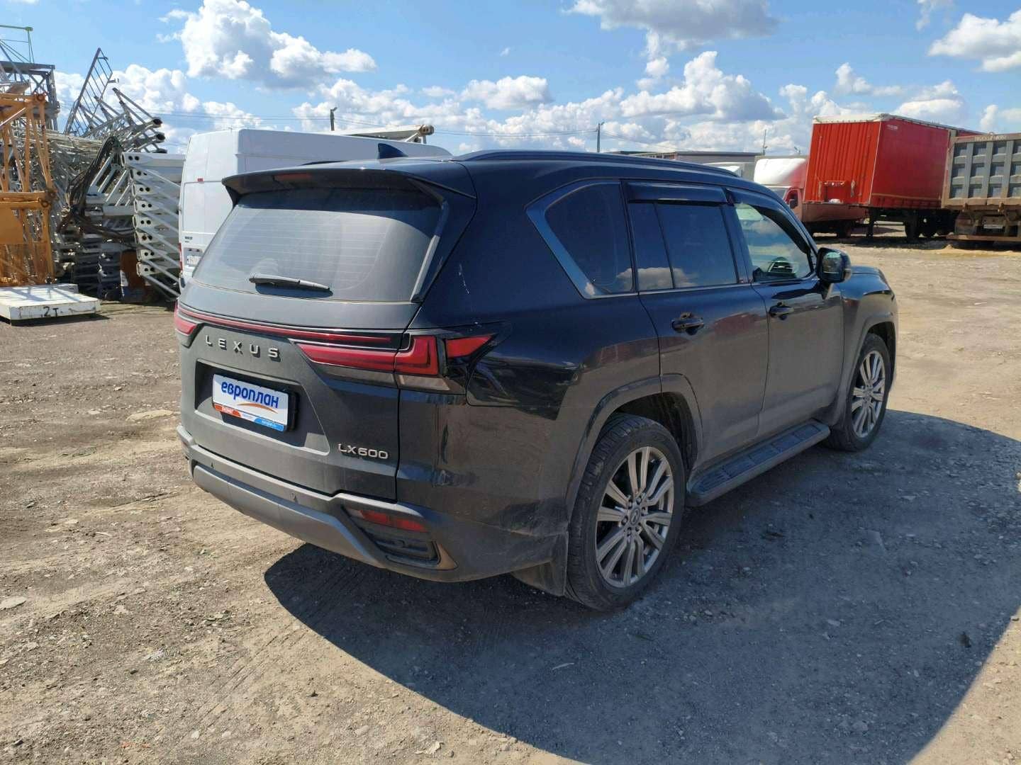 Lexus LX 600,  96 307 км, 2023 года в лизинг