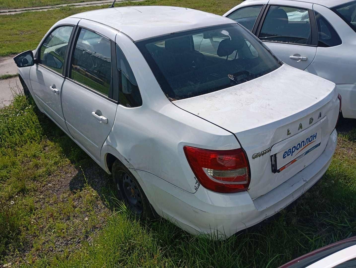 Lada Granta седан,  60 000 км, 2023 года в лизинг