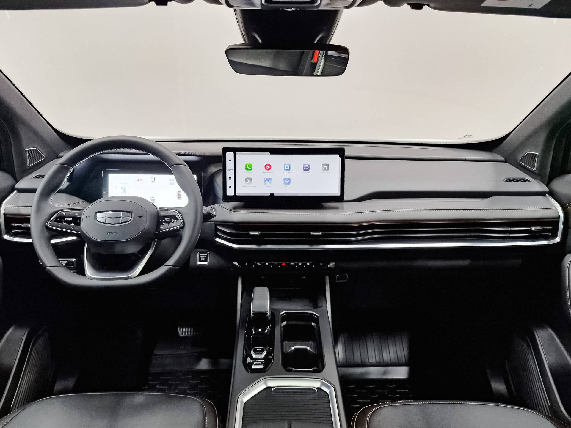 Geely Okavango Flagship 2.0T 7DCT 2WD