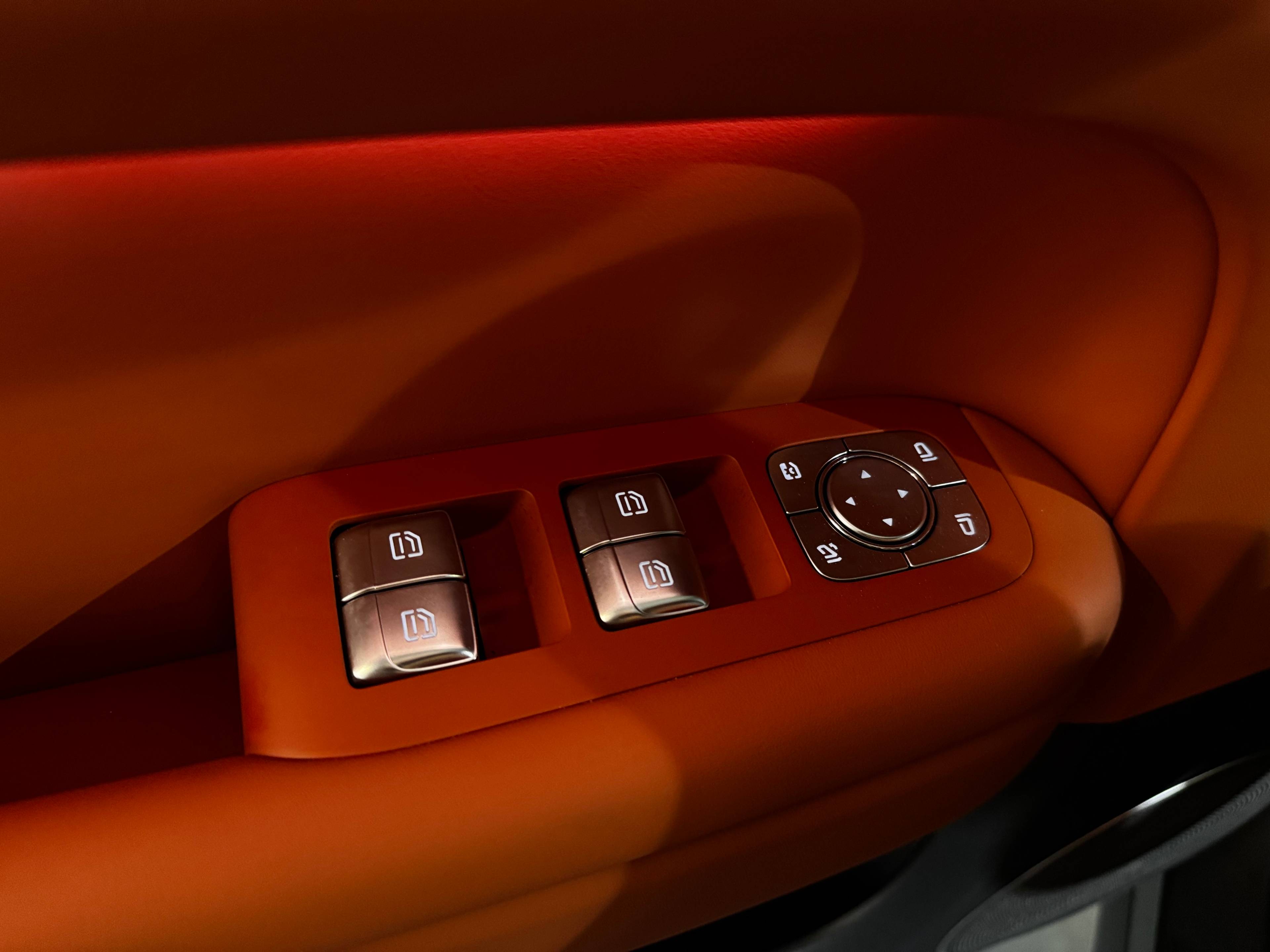 Lixiang Л6 (L6) Про (Pro)