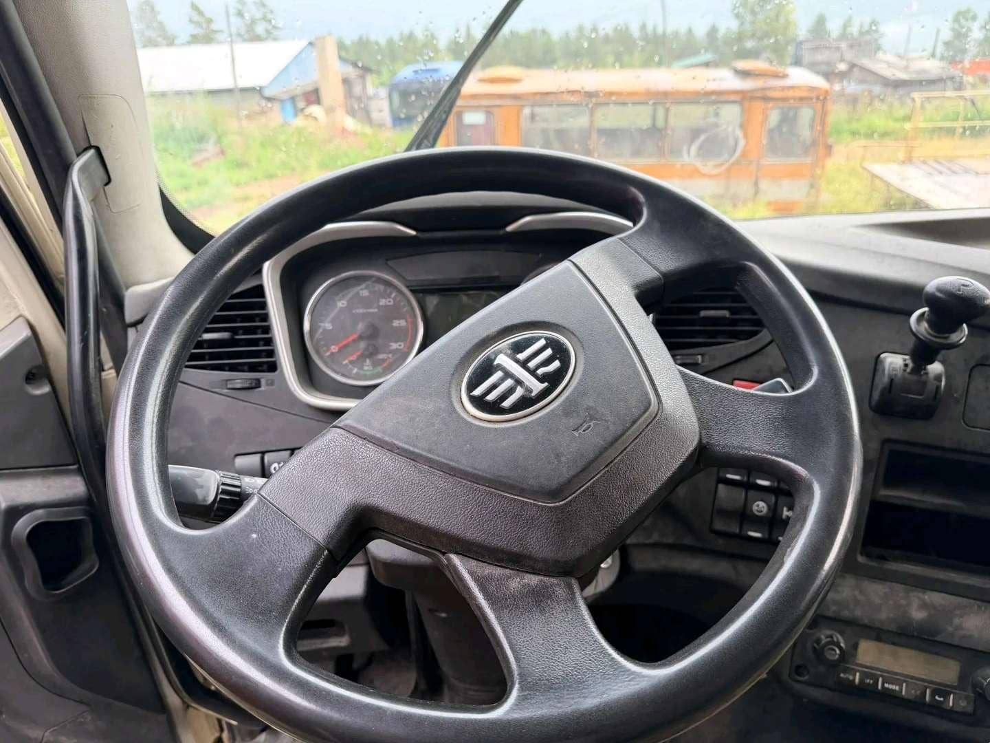 FAW CA3310P66K24T4E4 8x4 (E4),  200 000 км, 2023 года в лизинг
