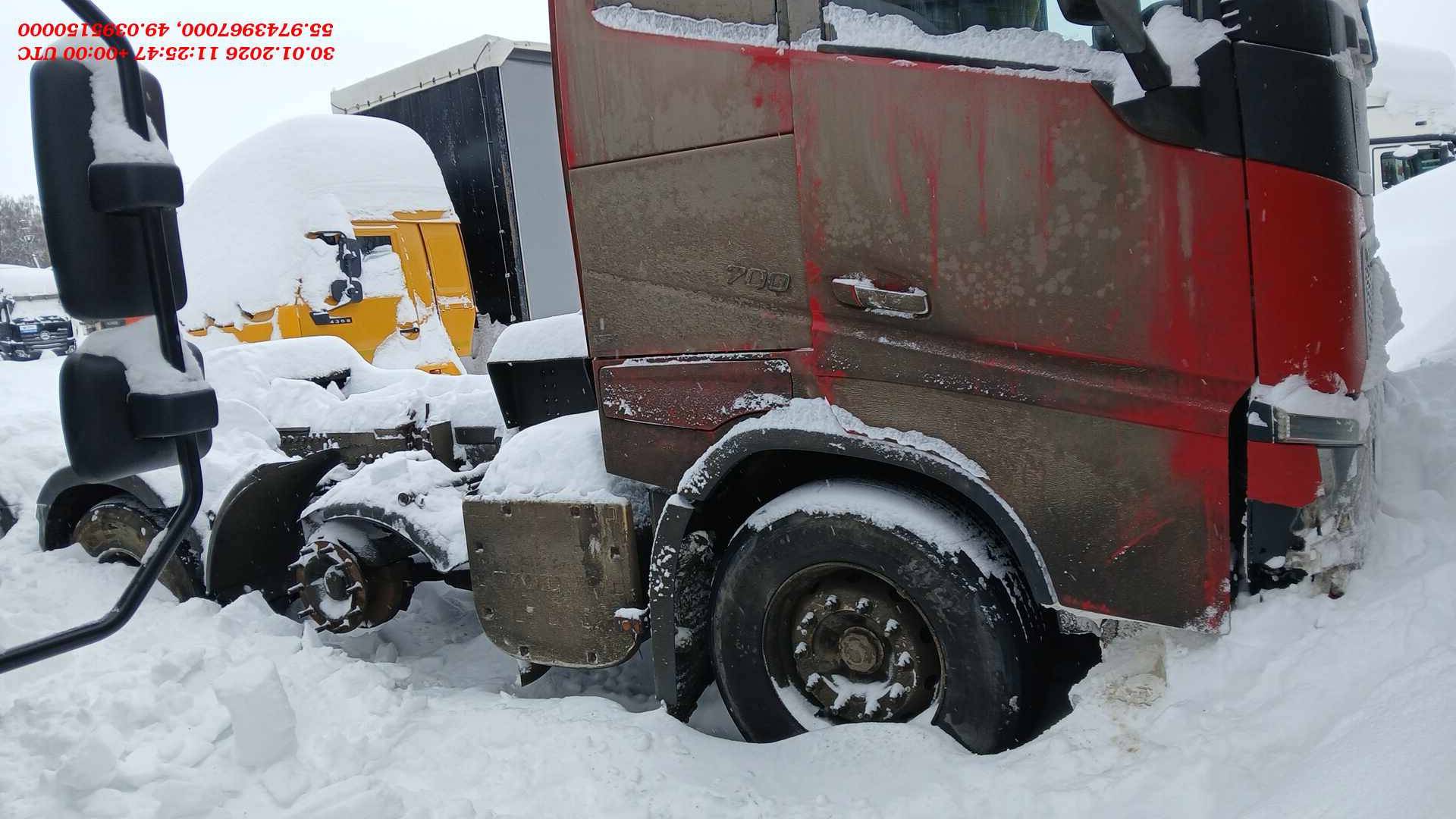 Volvo FH 16 8X4,  250 000 км, 2013 года в лизинг