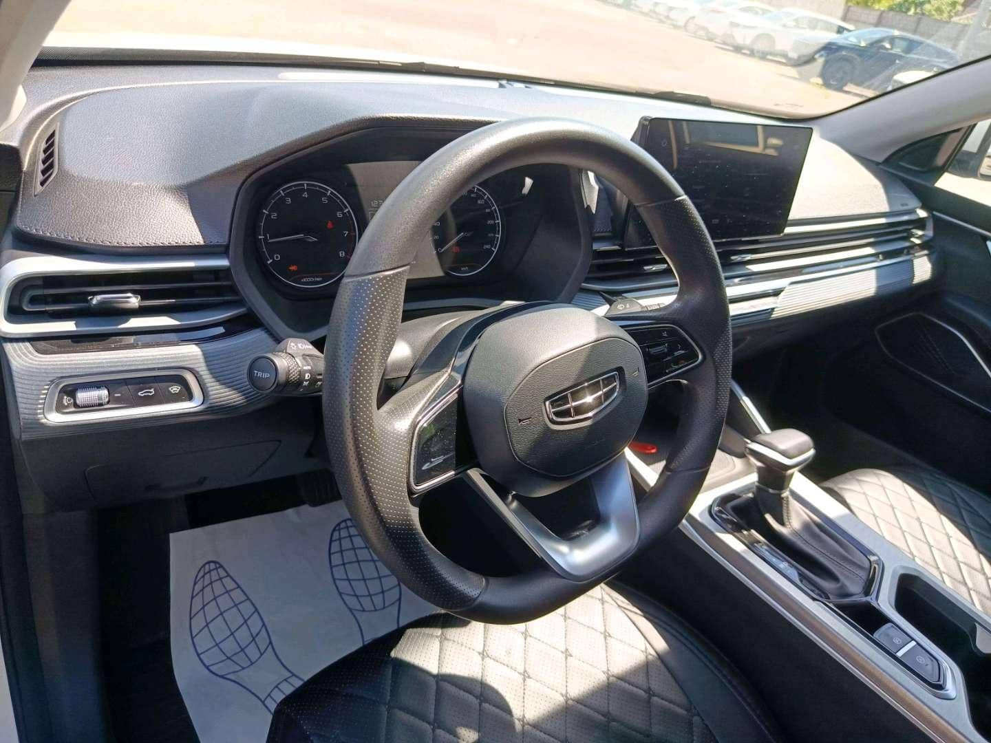 Geely Emgrand,  64 828 км, 2024 года в лизинг