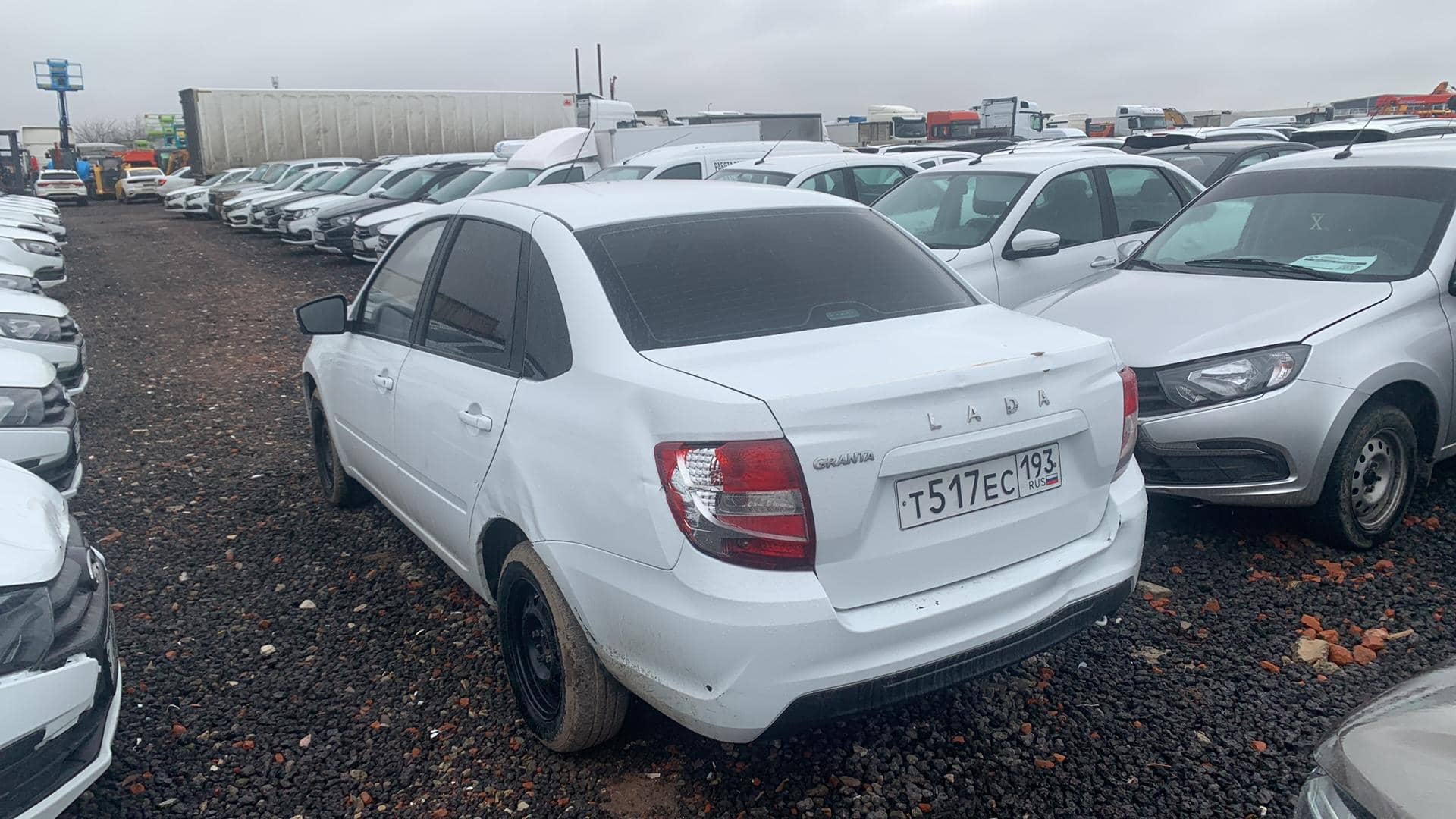 Lada Granta седан,  200 241 км, 2022 года в лизинг