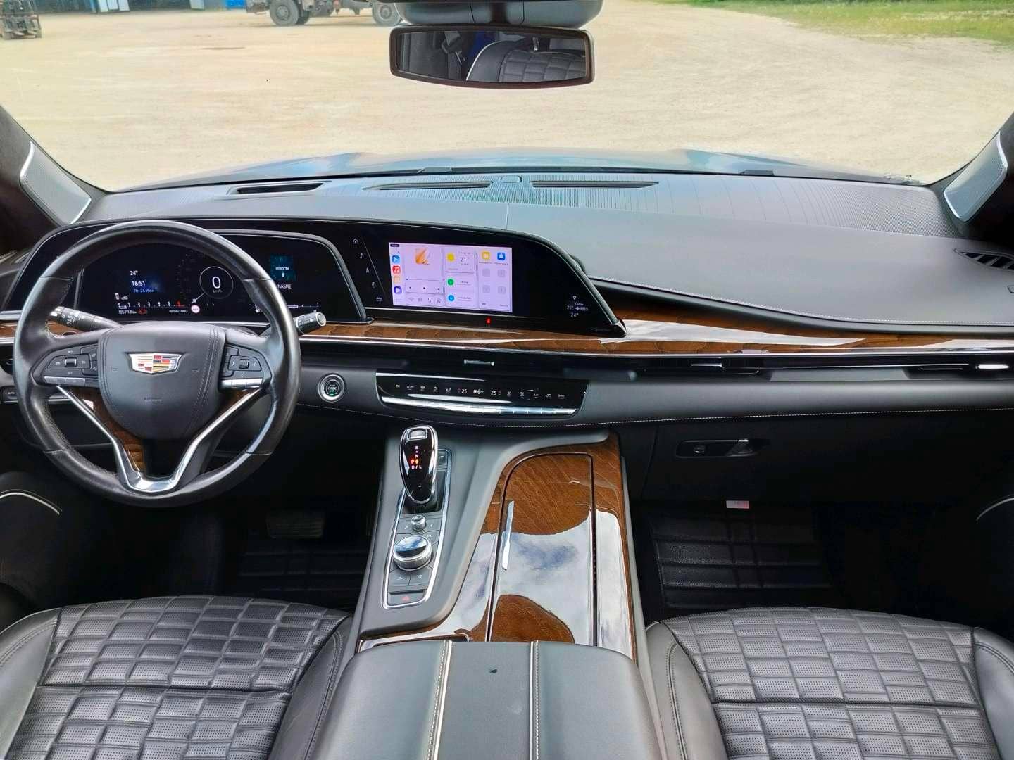Cadillac Escalade,  85 718 км, 2023 года в лизинг