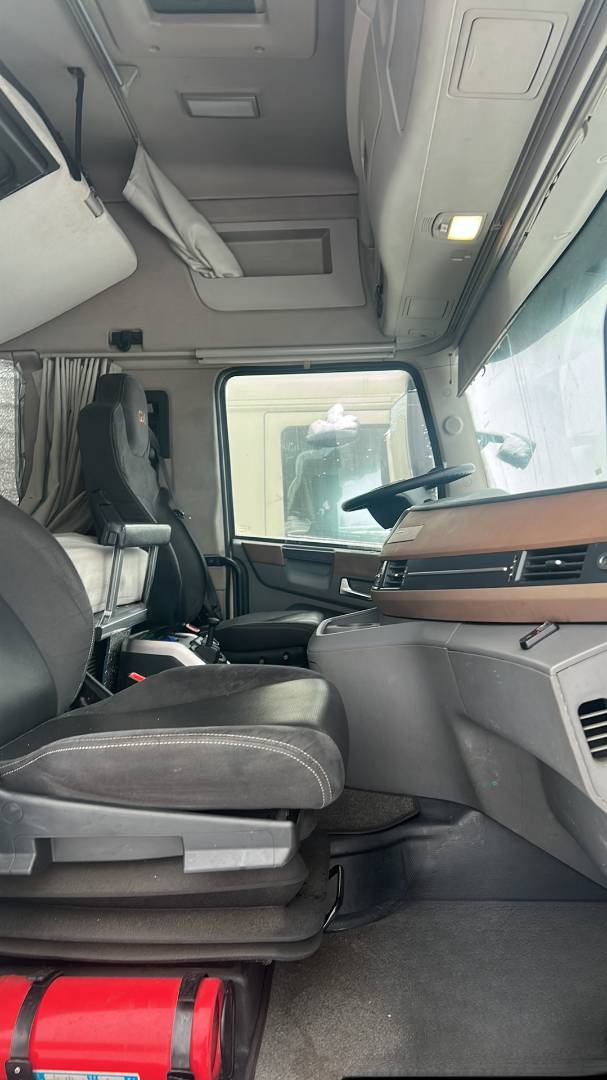 DongFeng GX DFH4180 4x2,  367 015 км, 2023 года в лизинг