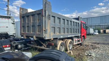 Shacman SX32586T384