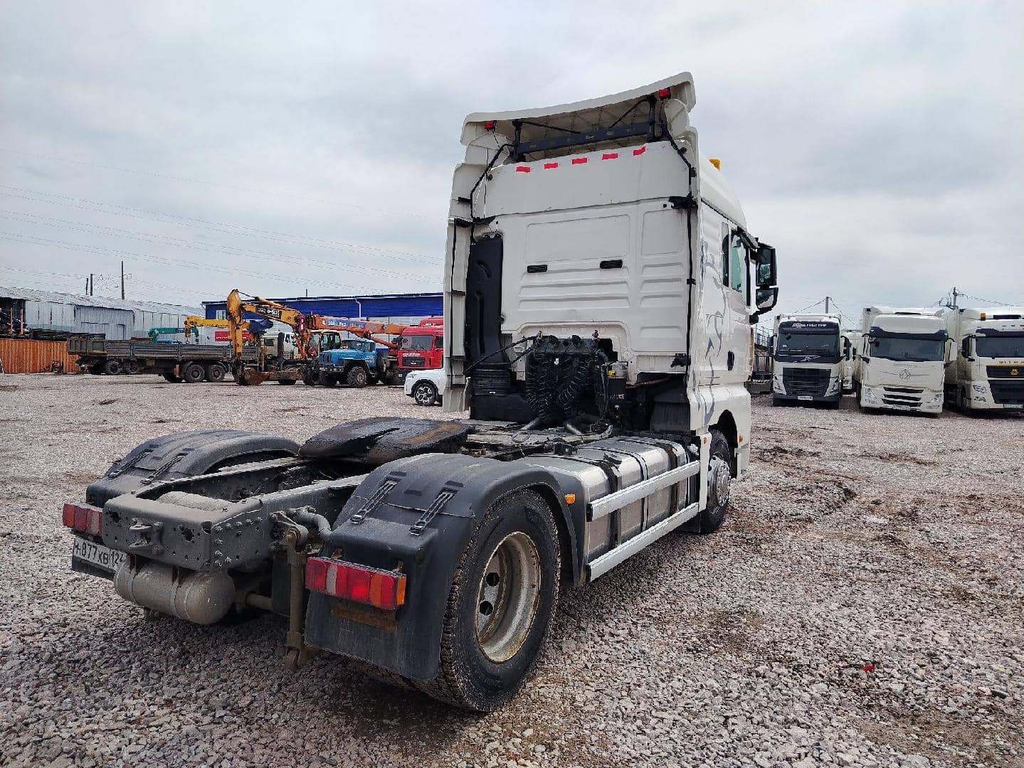 Sitrak ZZ4186V391HE,  383 262 км, 2023 года в лизинг