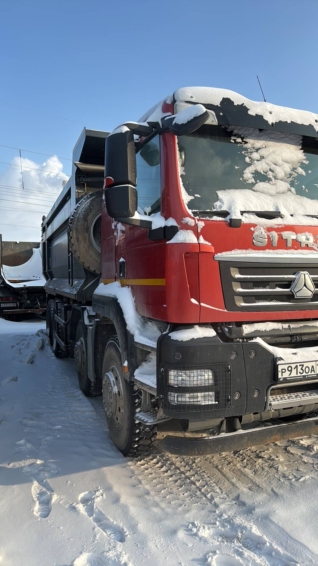 Sitrak ZZ3316V306ME,  43 476 км, 2023 года в лизинг