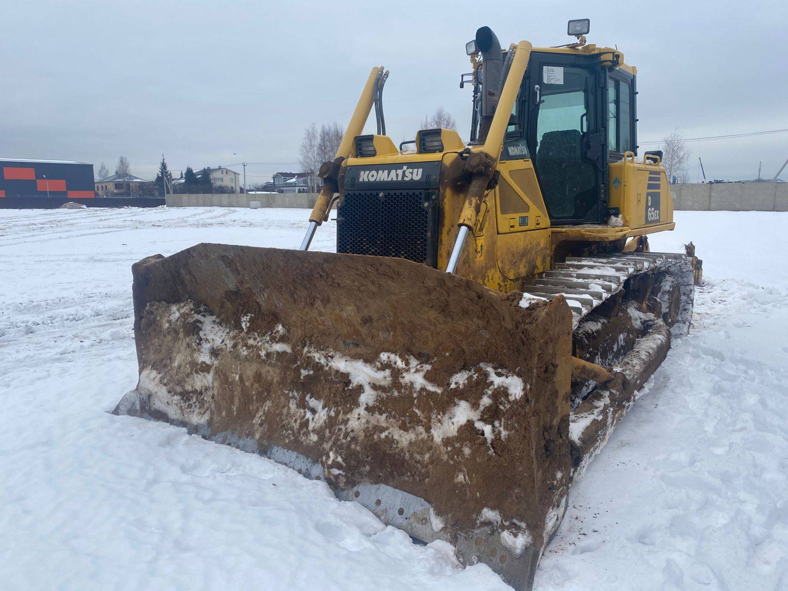 KOMATSU D65EX-16