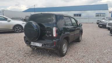 Lada Niva Travel