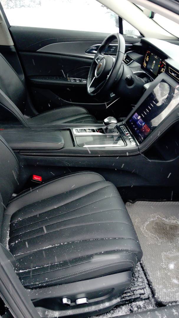 Hongqi H5,  109 220 км, 2024 года в лизинг