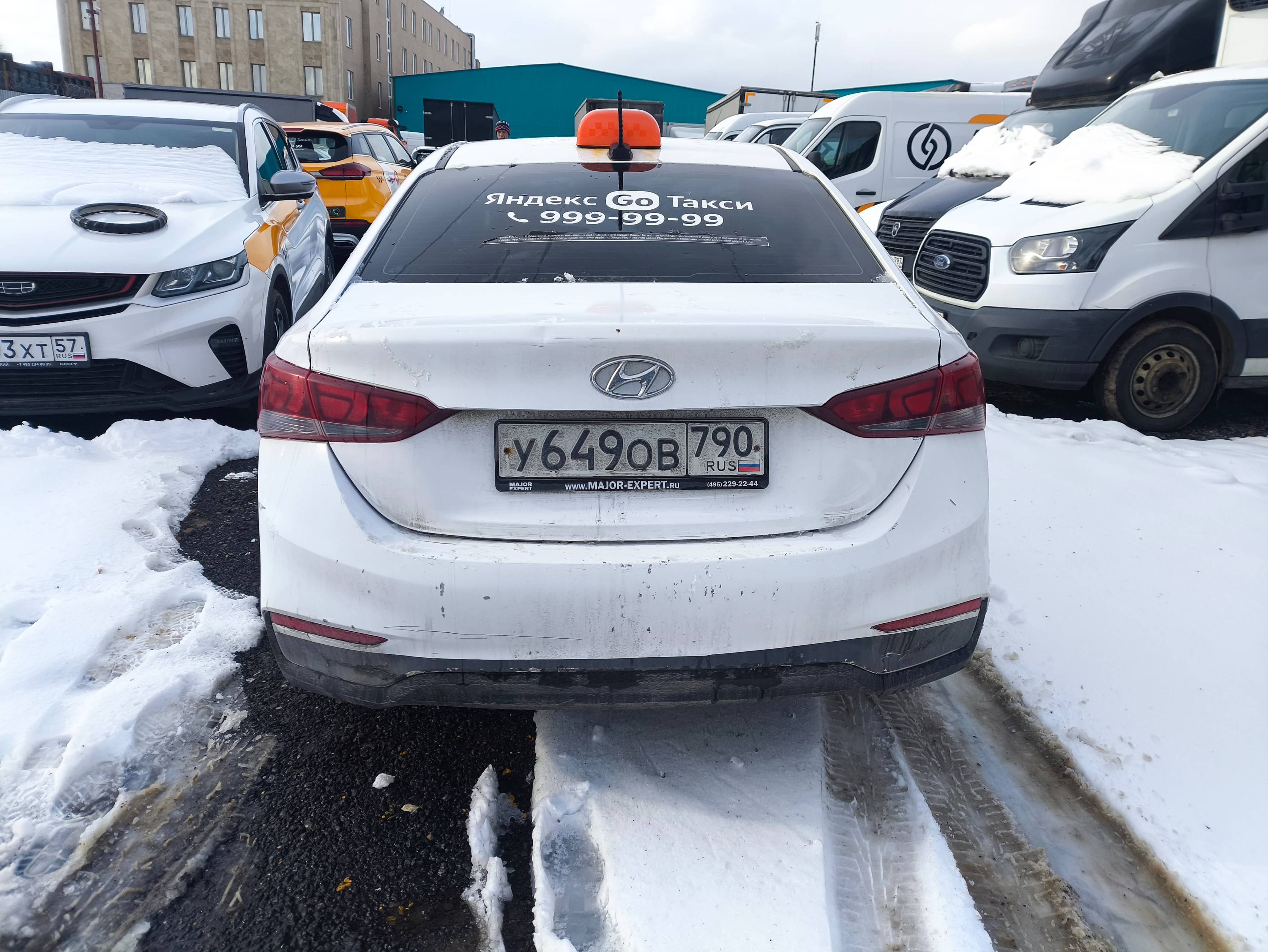 Hyundai Solaris,  296 313 км, 2018 года в лизинг