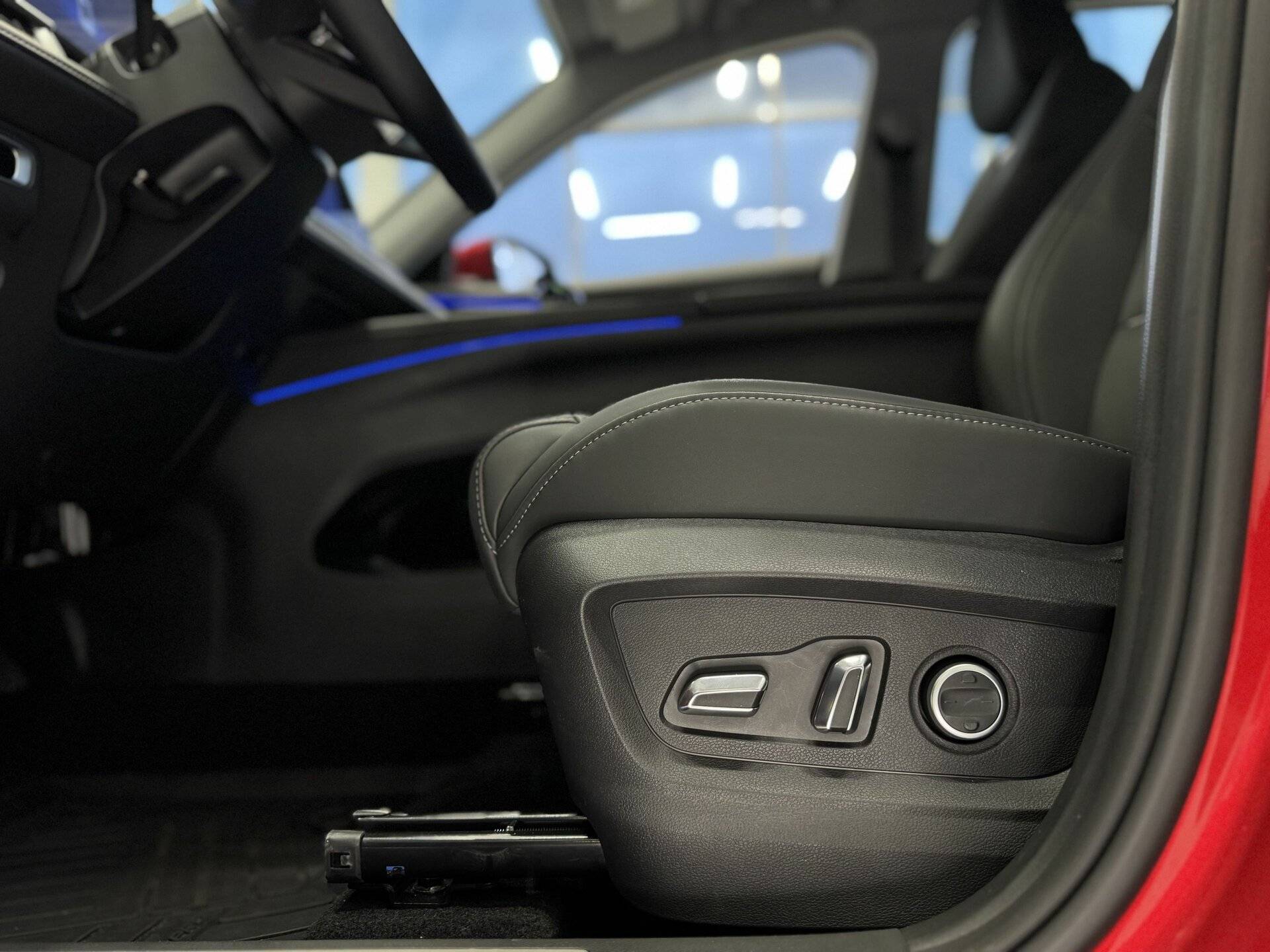 Chery Tiggo 7 PRO MAX Актив 1.6Т 150 АТ полный привод (Active)