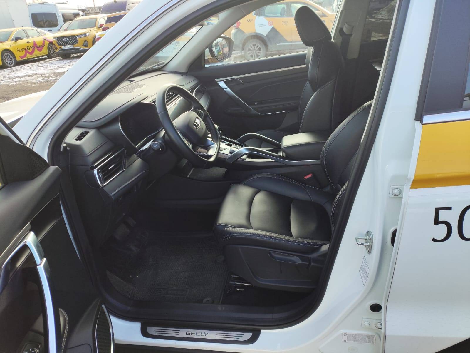 Geely Atlas Pro,  86 941 км, 2023 года в лизинг