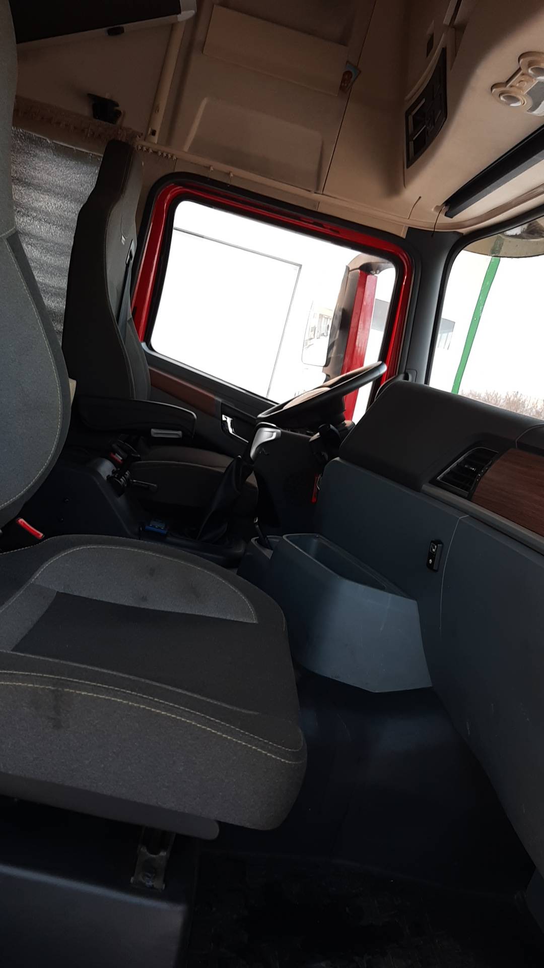 Shacman SX42584V324,  92 071 км, 2023 года