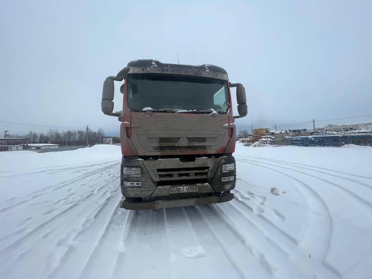 HOWO ZZ3317V386GE1 8х4