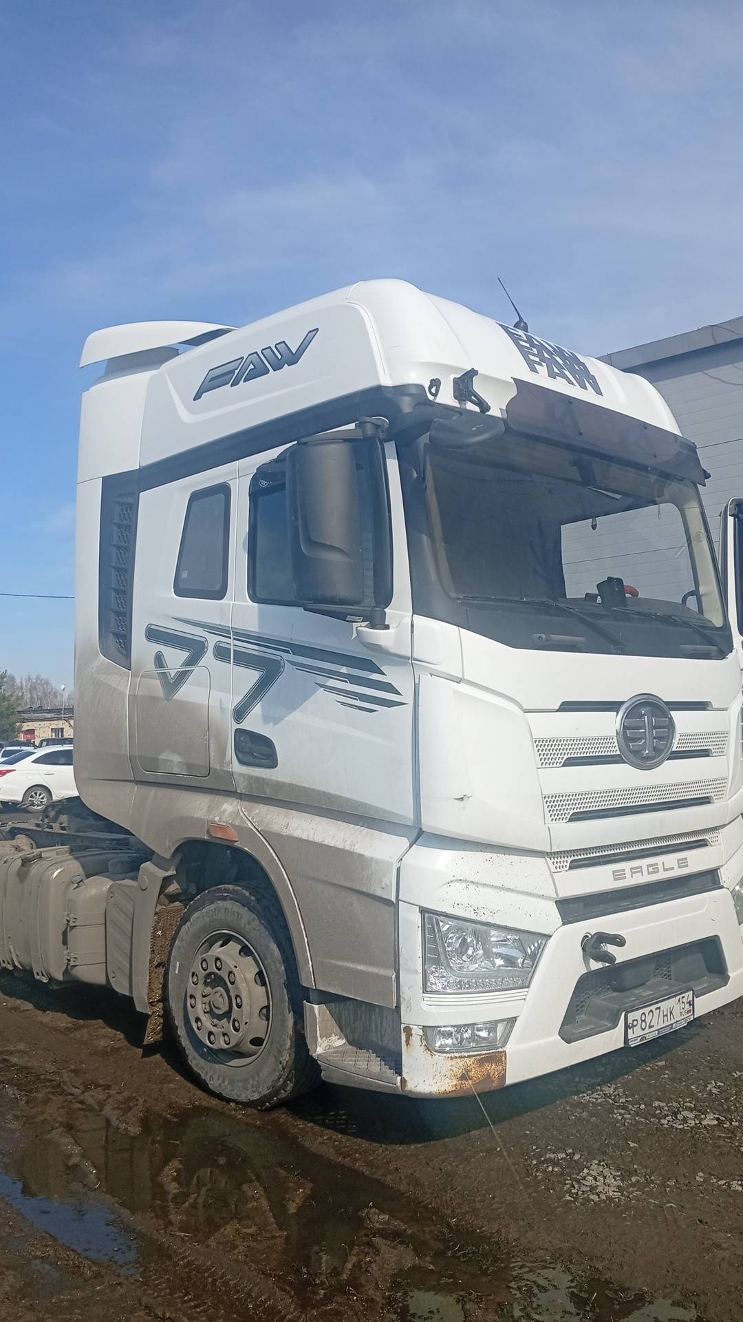 FAW CA4180P77K25E5 4x2,  276 760 км, 2023 года в лизинг