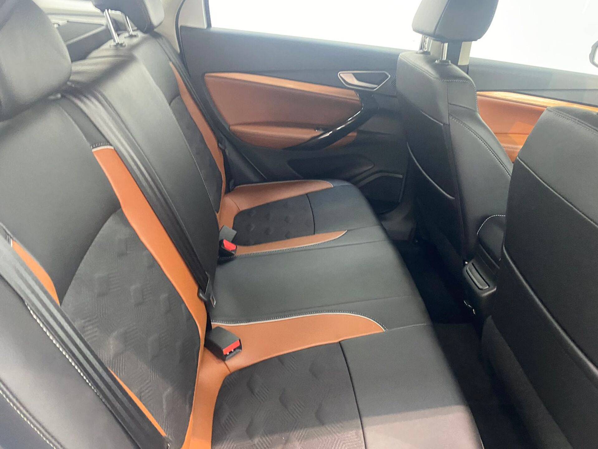 Lada Vesta SW Cross Life 24 1.8 122hp AT