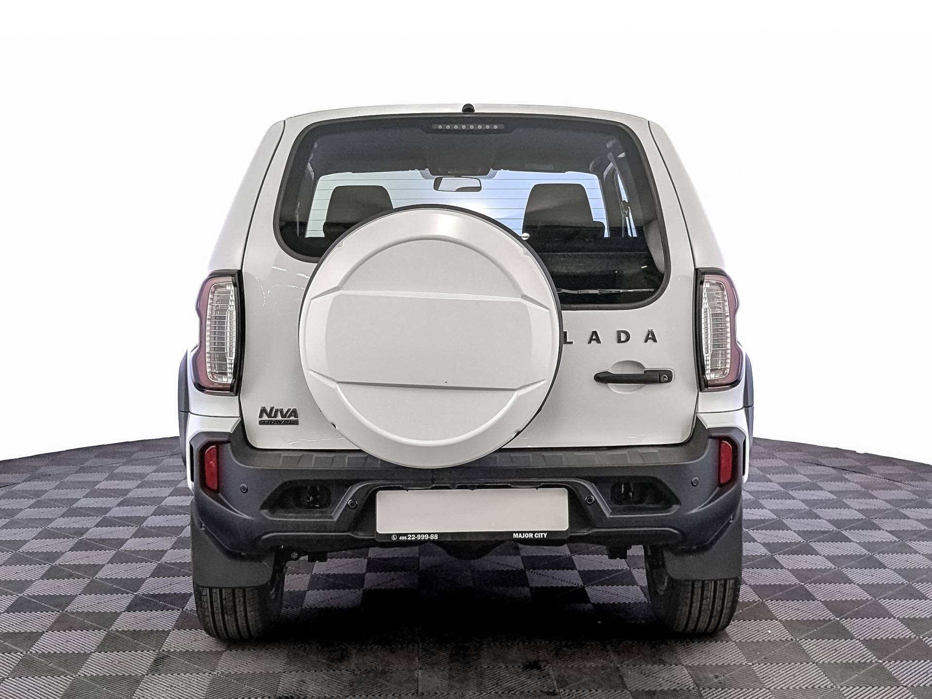 Lada Niva Travel BLACK 24 MMS IVI 1.7 80hp 5MT