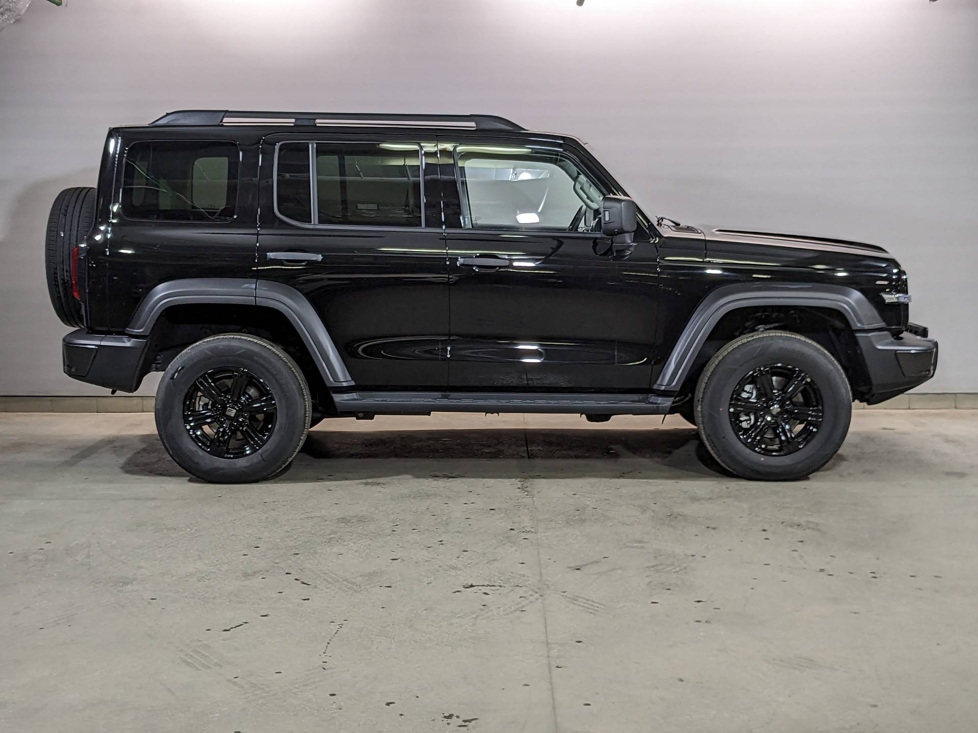 Tank 300 City Premium 2.0 8AT 4WD