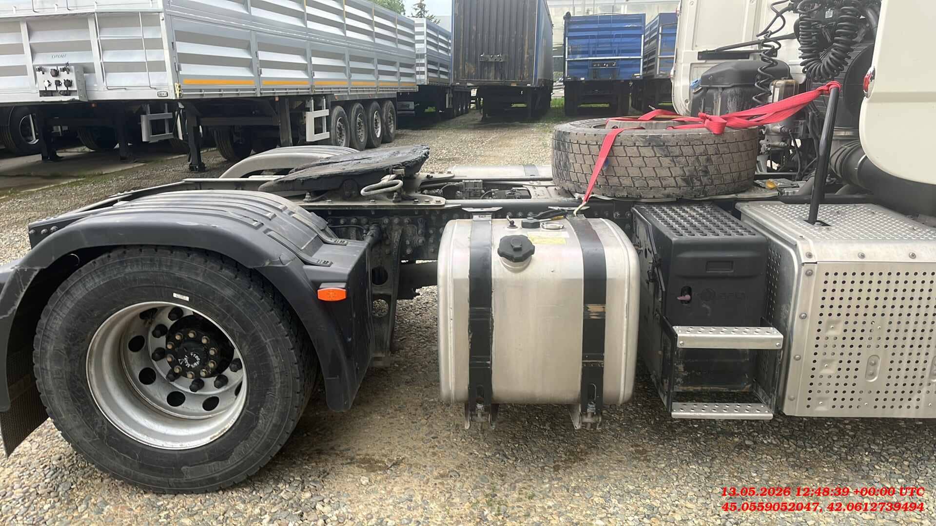 DongFeng DFH4180 4x2,  465 848 км, 2023 года в лизинг