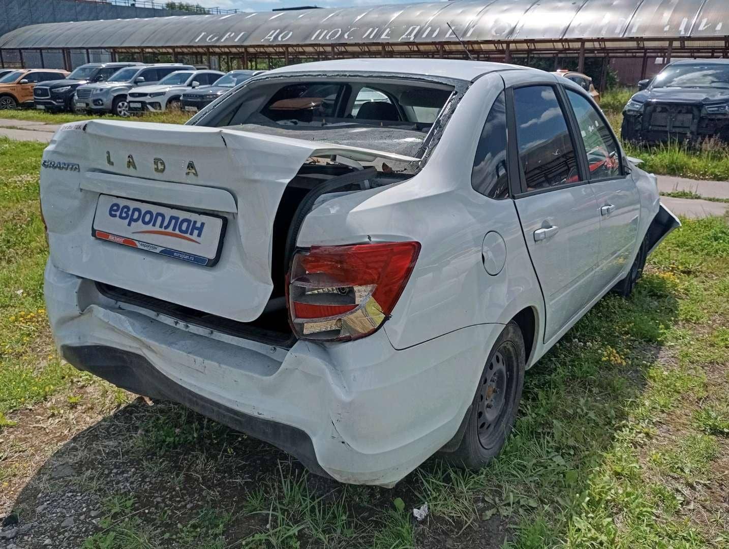 Lada Granta седан,  96 435 км, 2023 года в лизинг