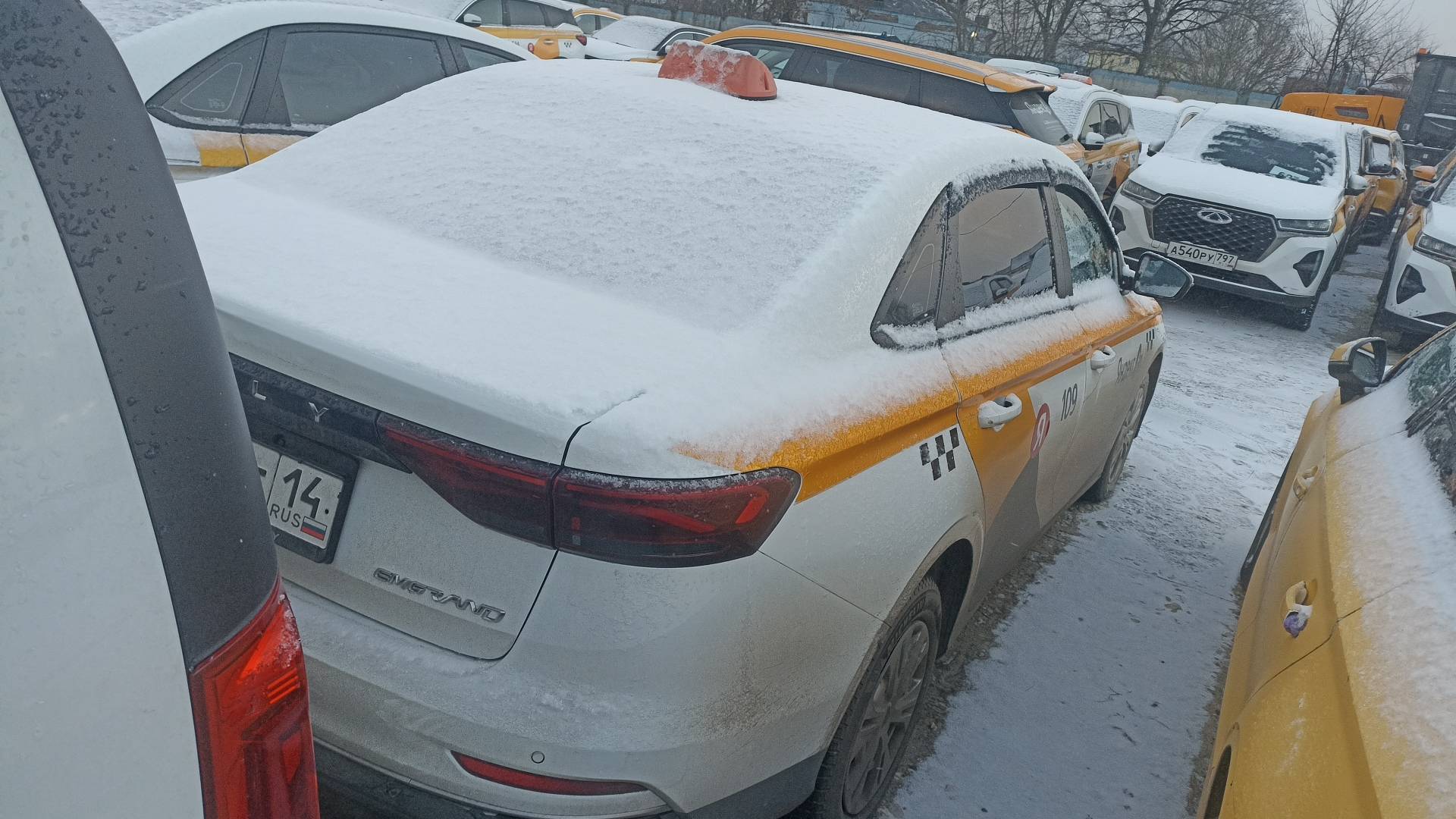 Geely Emgrand,  124 477 км, 2024 года в лизинг