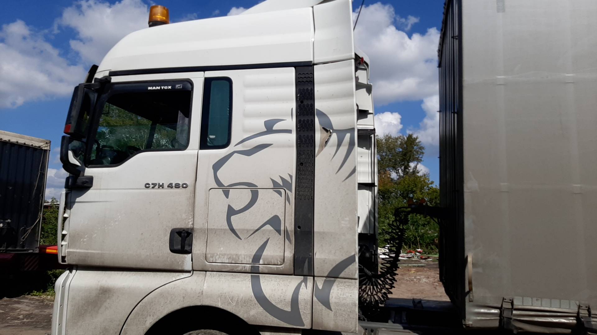 Sitrak C7H 4x2 ZZ4186V361HE,  331 140 км, 2023 года в лизинг