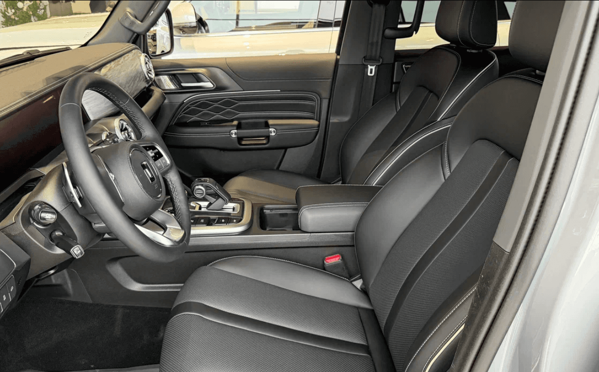 Tank 300 Сити Премиум 2.0 АТ полный привод