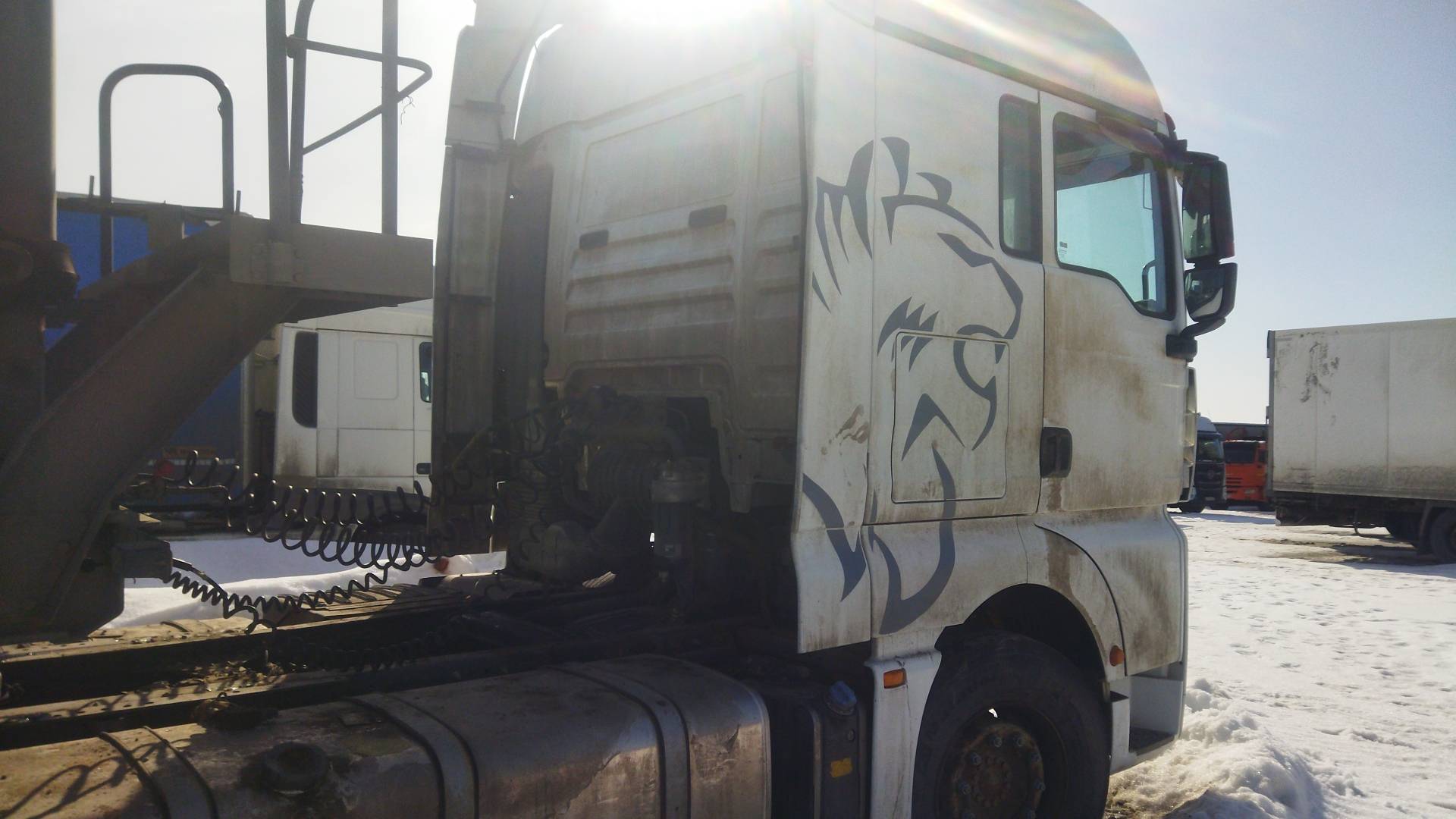 Sitrak ZZ4186V391HE,  248 693 км, 2023 года в лизинг