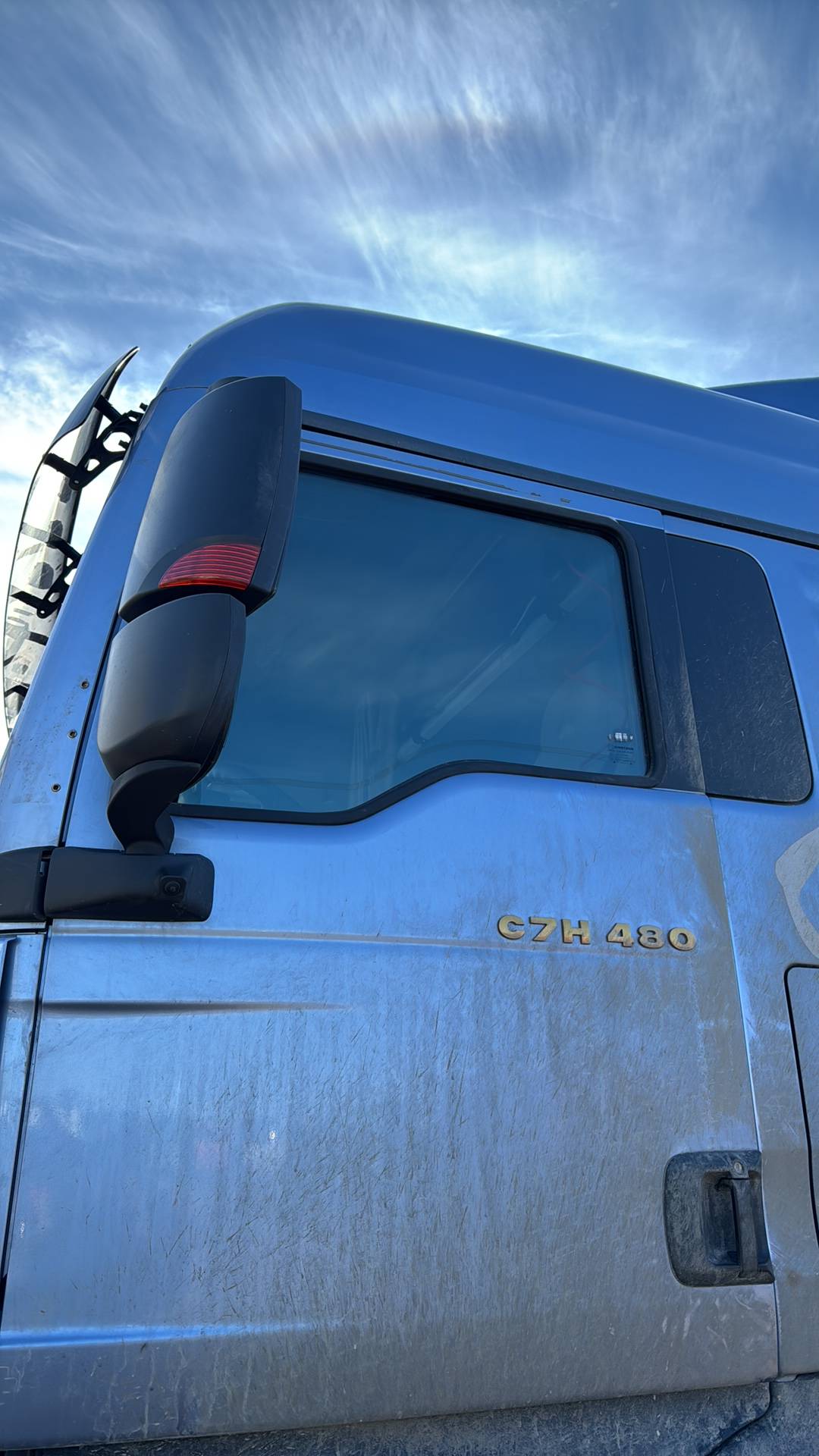Sitrak С7Н MAX 6×4 ZZ4256V364HE,  122 499 км, 2023 года в лизинг