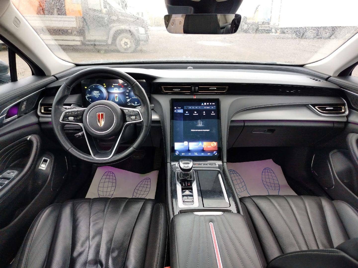 Hongqi H5,  234 352 км, 2024 года в лизинг