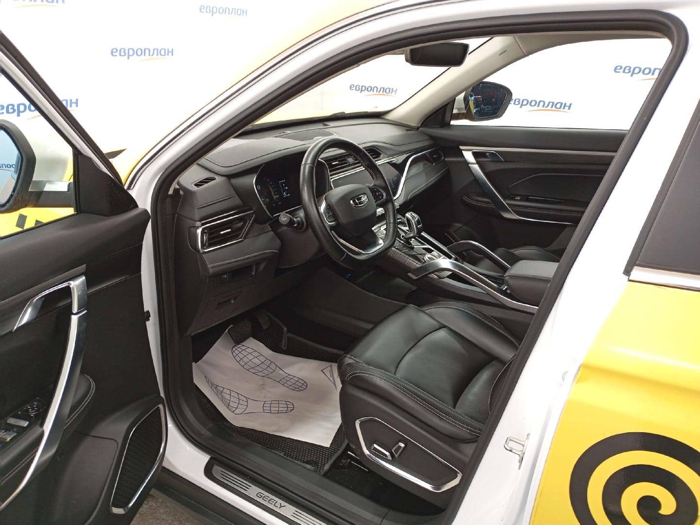 Geely Atlas Pro,  146 509 км, 2024 года в лизинг