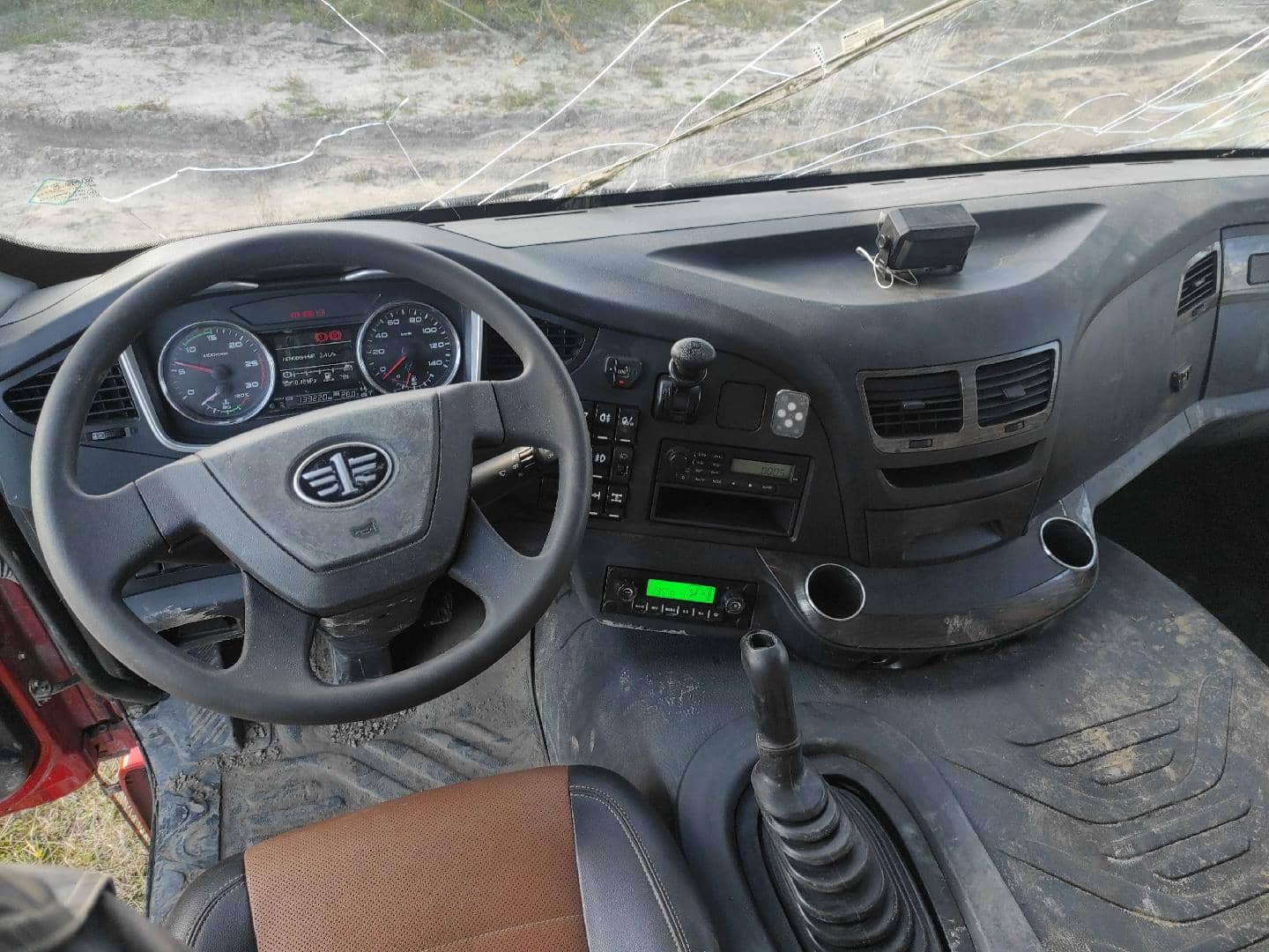 FAW CA3250P66K24L1TE5 6x6,  139 220 км, 2023 года в лизинг
