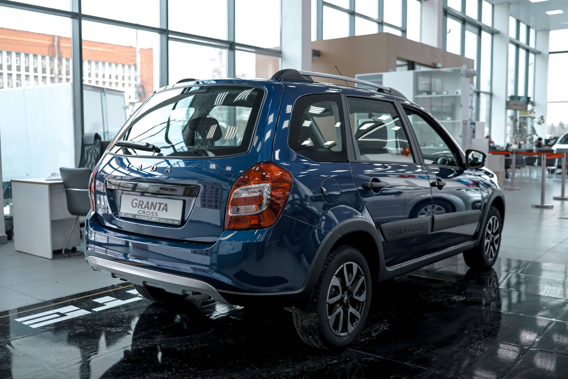 Lada Granta Cross Comfort 24 1.6 90hp 5MT