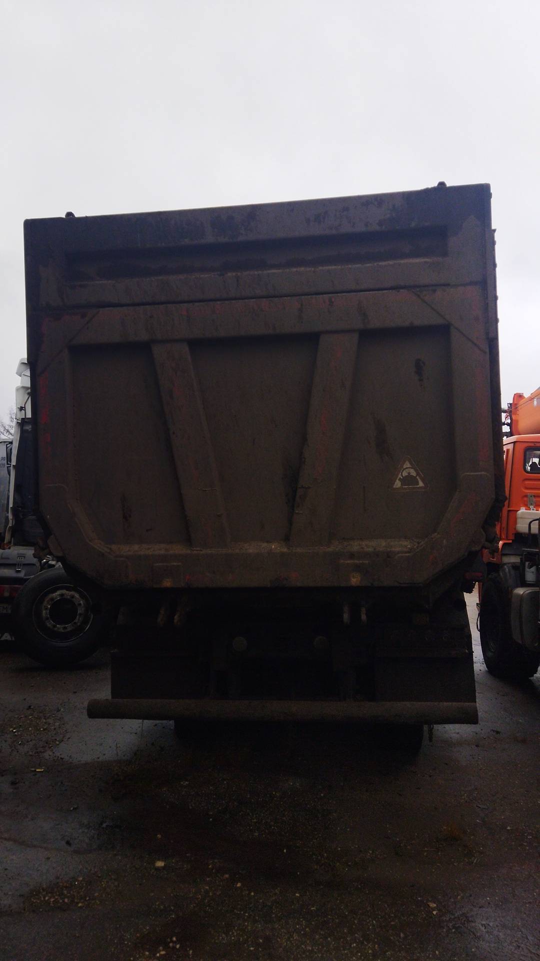 HOWO ZZ3257V384GE1 6x4,  89 124 км, 2022 года