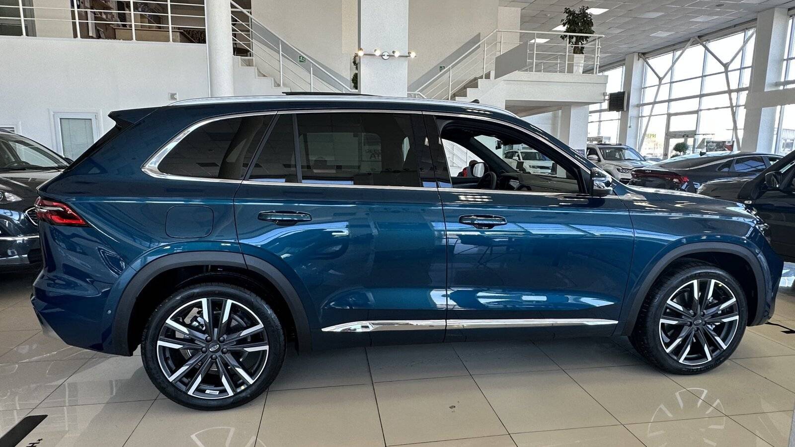 Geely Monjaro Flagship 2.0T (238 hp) 8AT 4WD