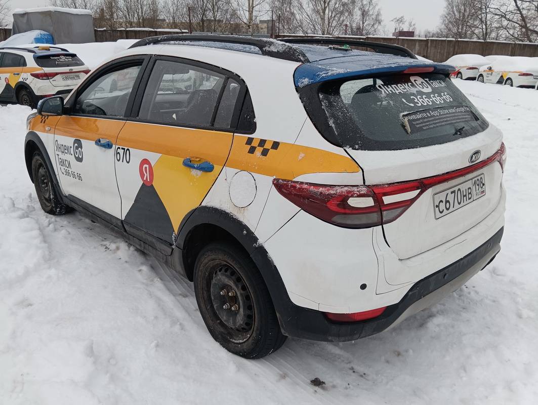 KIA Rio X-Line,  276 835 км, 2019 года в лизинг
