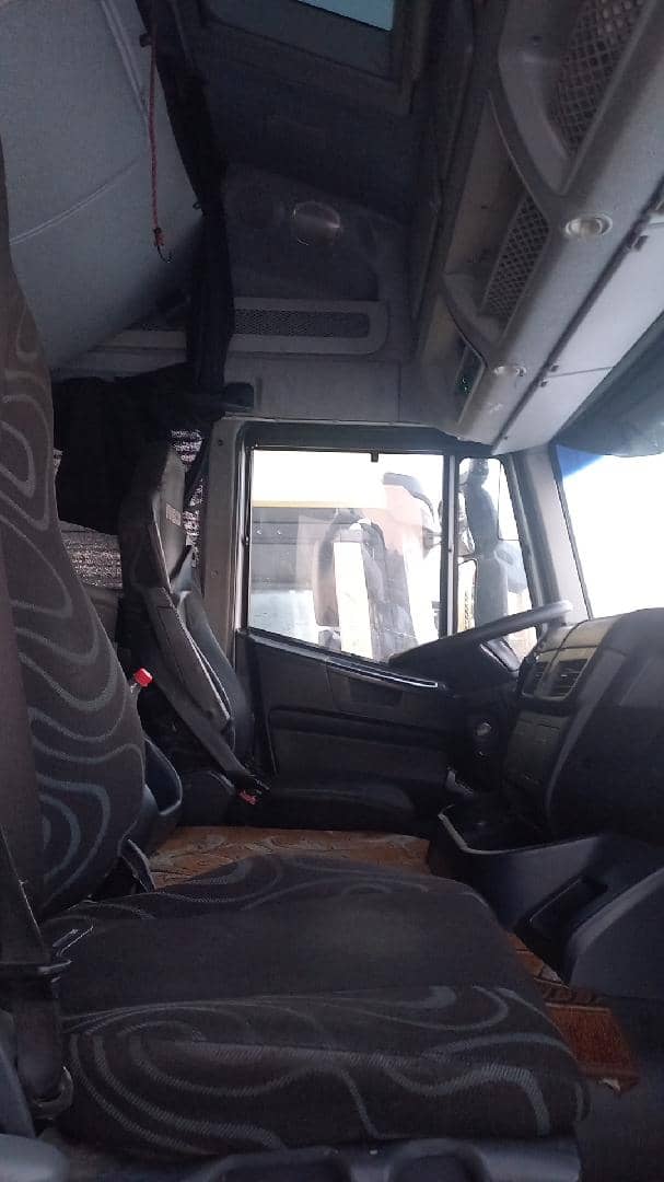 IVECO Stralis AT440S42T/P RR 4x2 (HI-ROAD),  870 000 км, 2018 года в лизинг