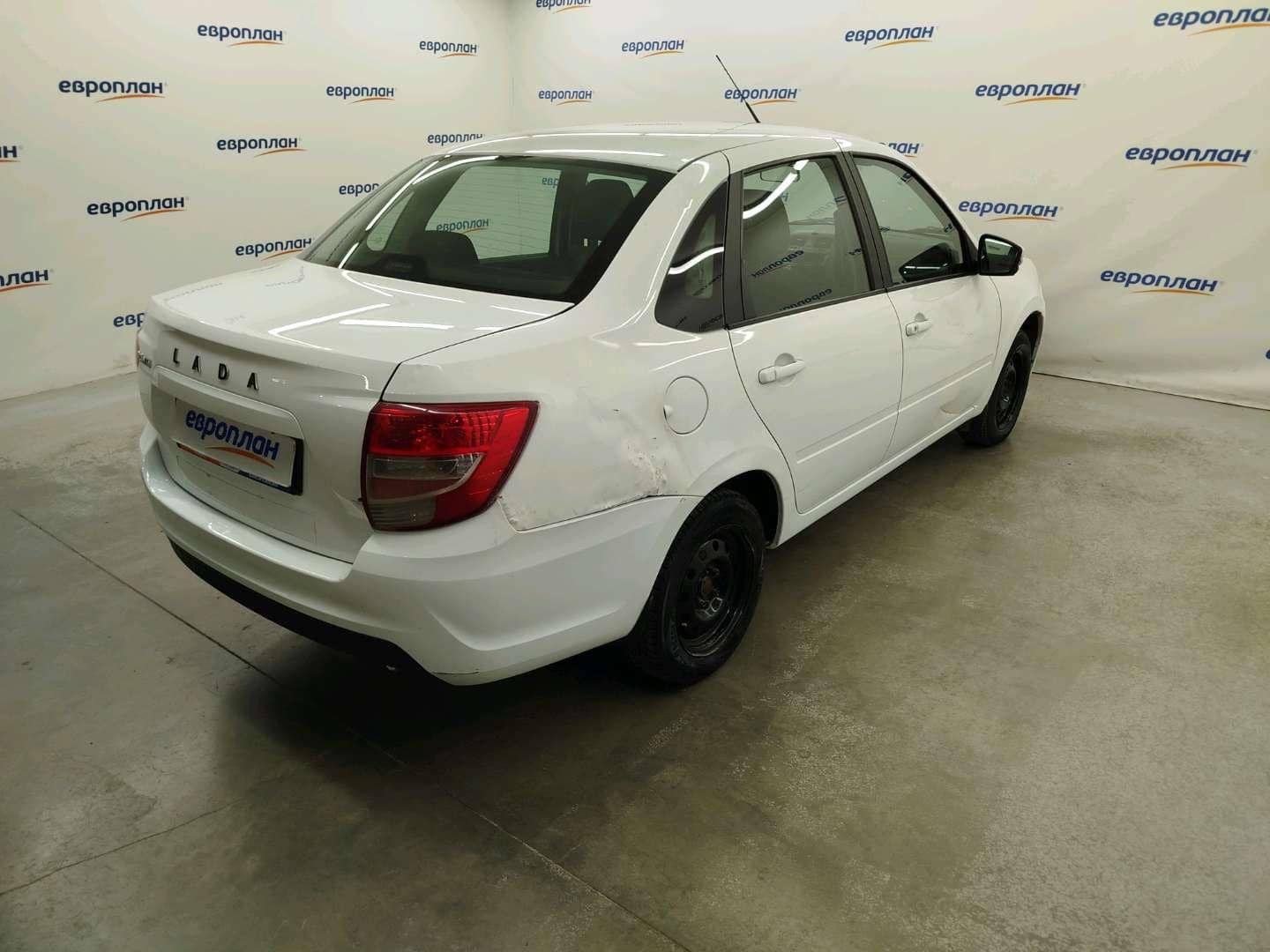 Lada Granta седан,  108 195 км, 2023 года в лизинг