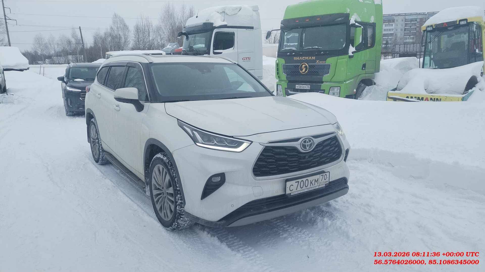 Toyota Highlander,  41 956 км, 2023 года в лизинг