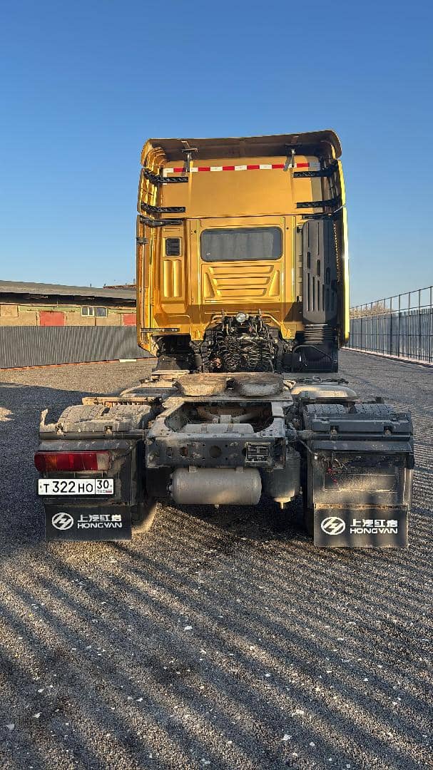 HONGYAN CQ4186HYVG391,  231 411 км, 2023 года в лизинг