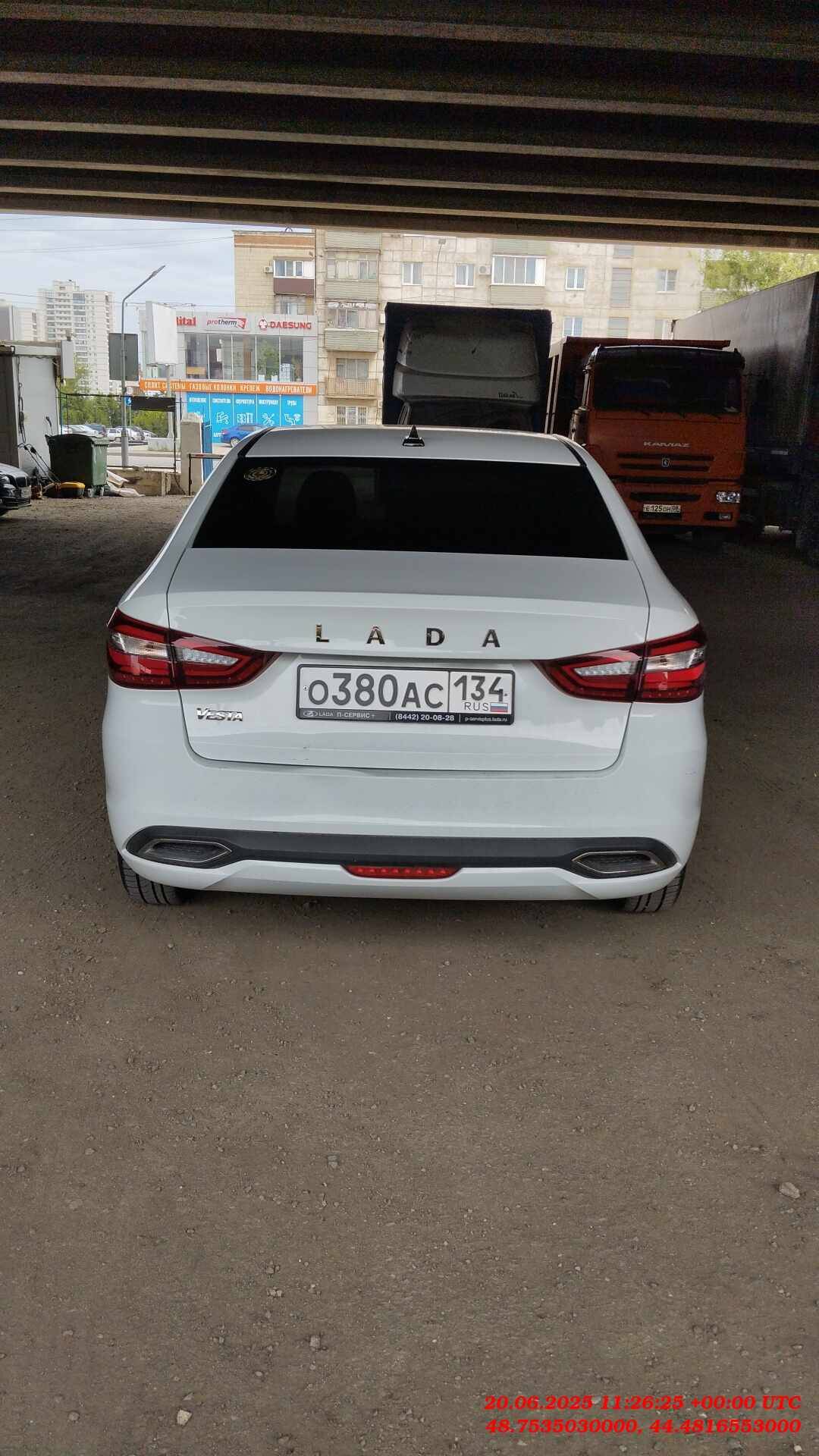 Lada Vesta седан,  14 687 км, 2024 года в лизинг