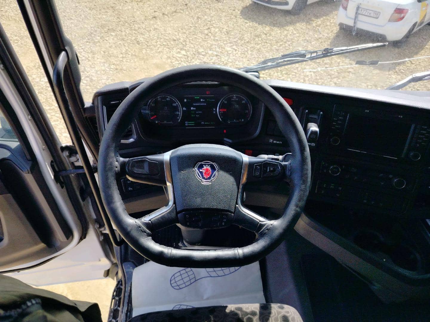 SCANIA R4X200 R410,  871 433 км, 2021 года в лизинг