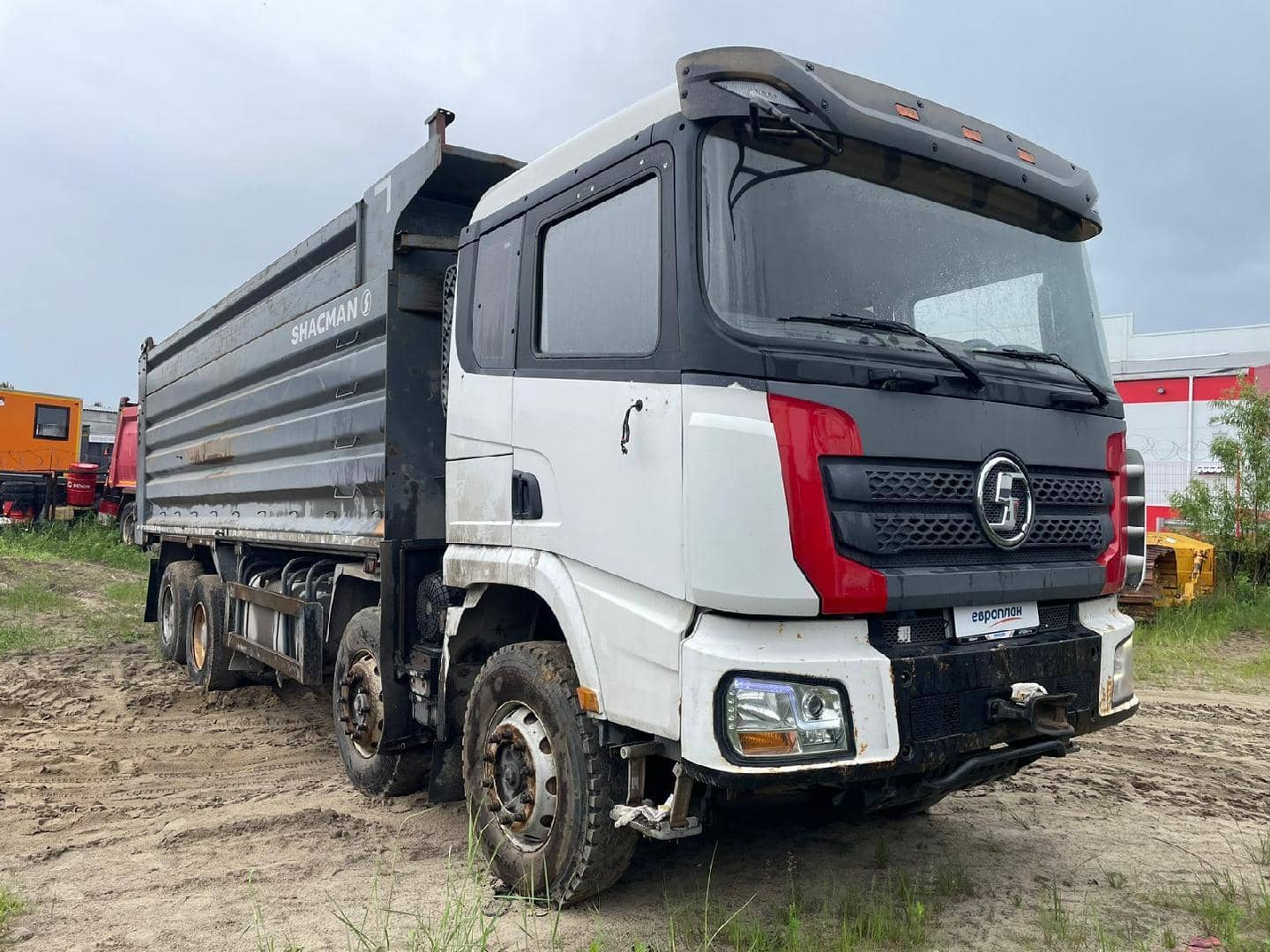 Shacman SX33186T366,  349 064 км, 2021 года в лизинг
